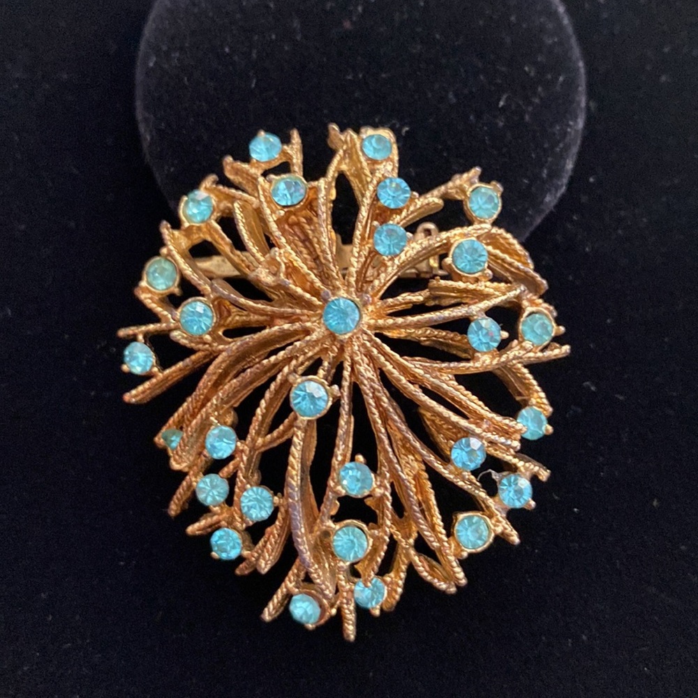 Vintage 2” Blue Rhinestones Domed Oval Shaped Openwork Gold Tone Filagree Brooch